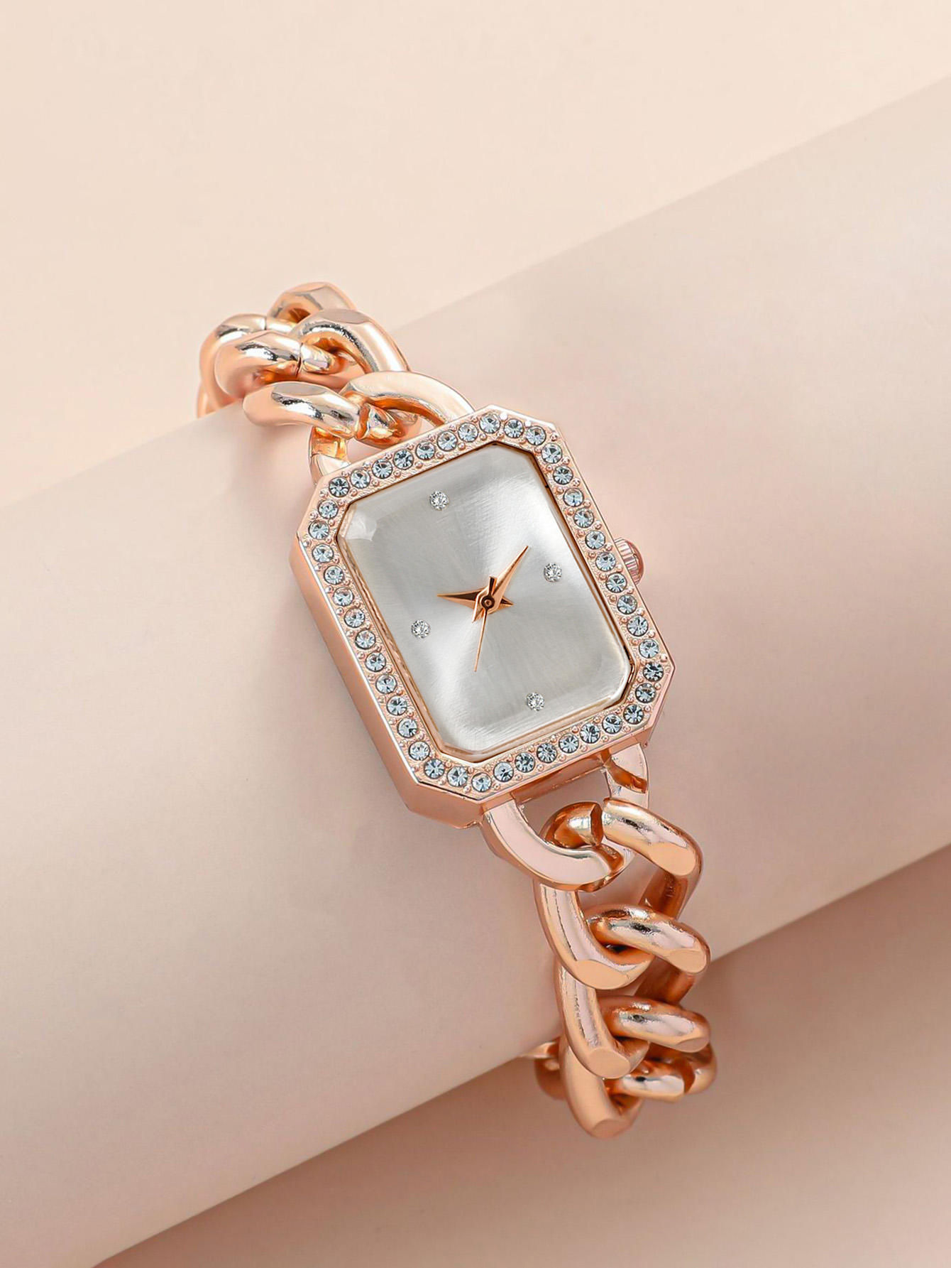 Mystery box contains 1randomco - Luxury Watch Hand ulasan dan harga