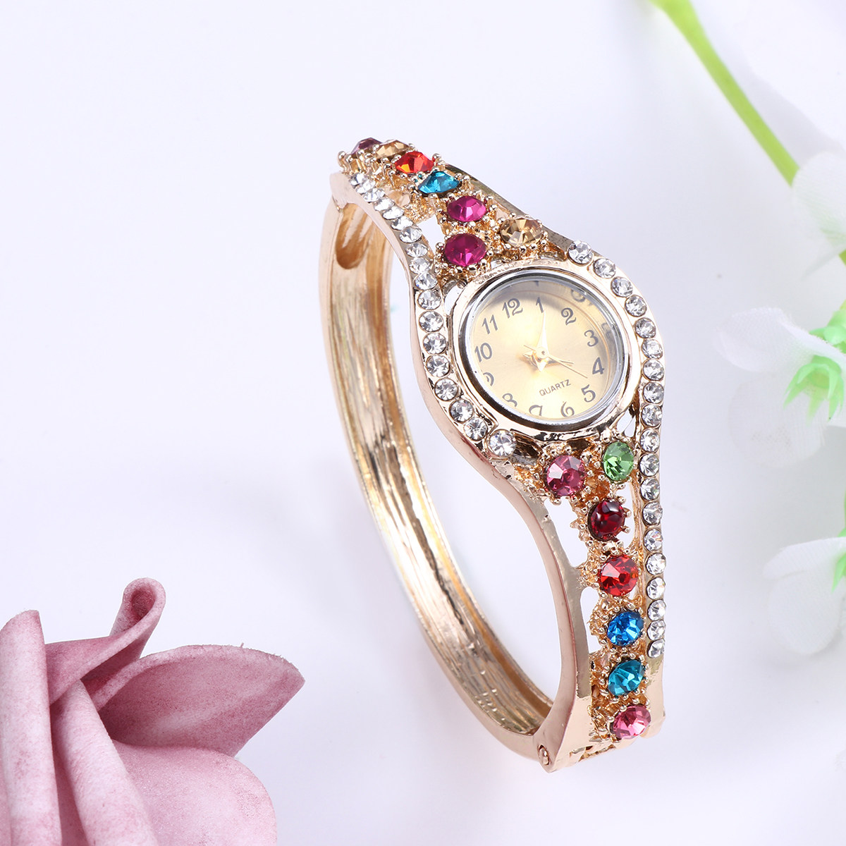 Elegant Women's Bracelet Watch - Luxury Watch White ulasan dan harga