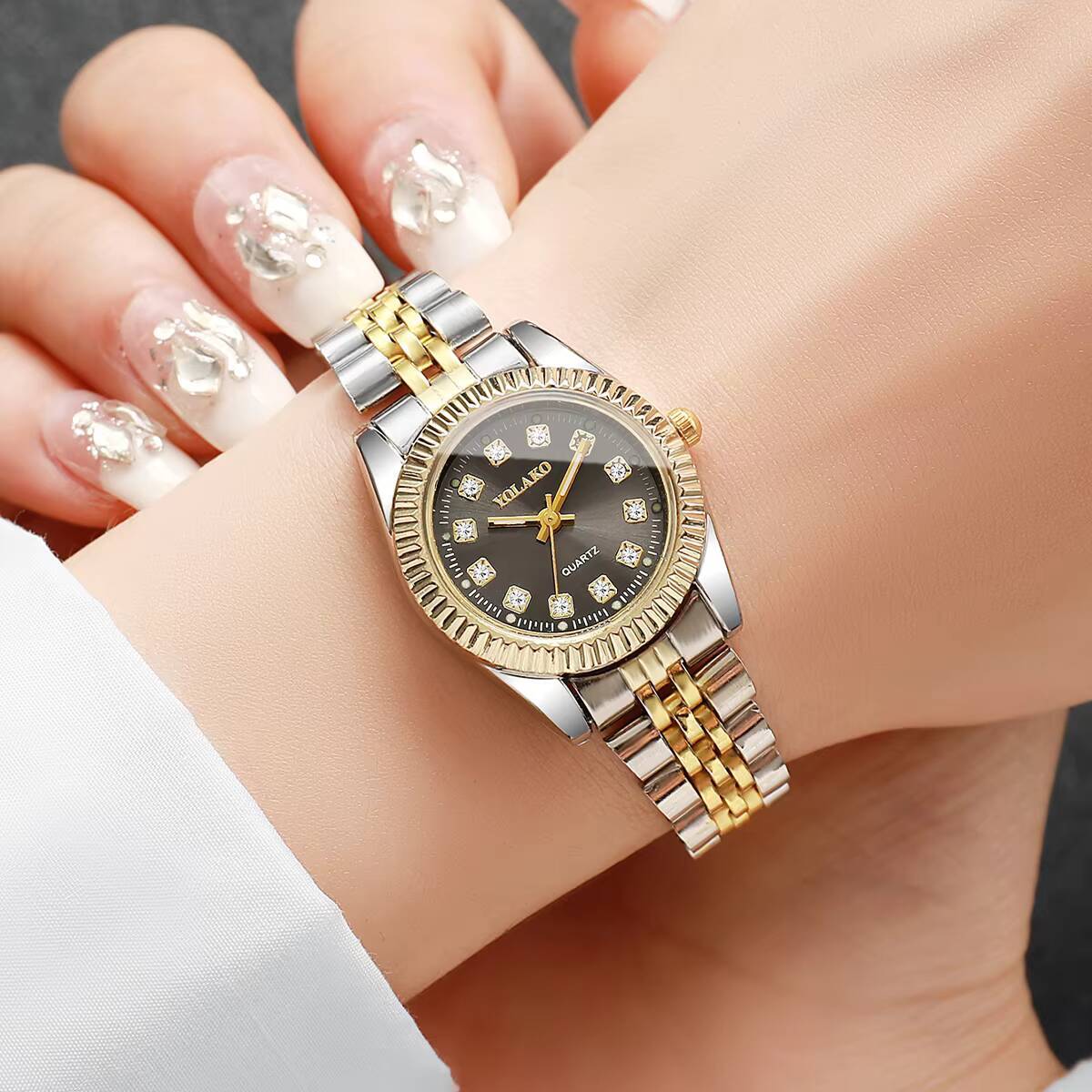 Fashion Rhinestone Women Quart - Luxury Watch Storage ulasan dan harga